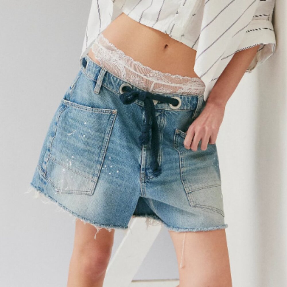 Free People Moxie Denim Shorts NWOT Size 30